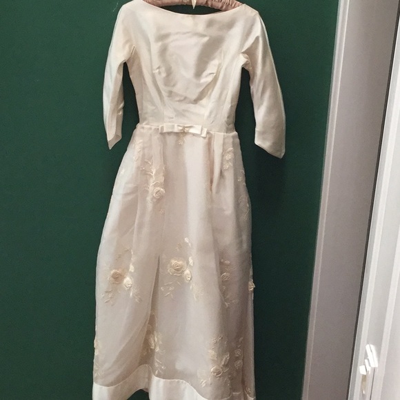 Lord & Taylor Dresses & Skirts - Vintage wedding dress (1962).